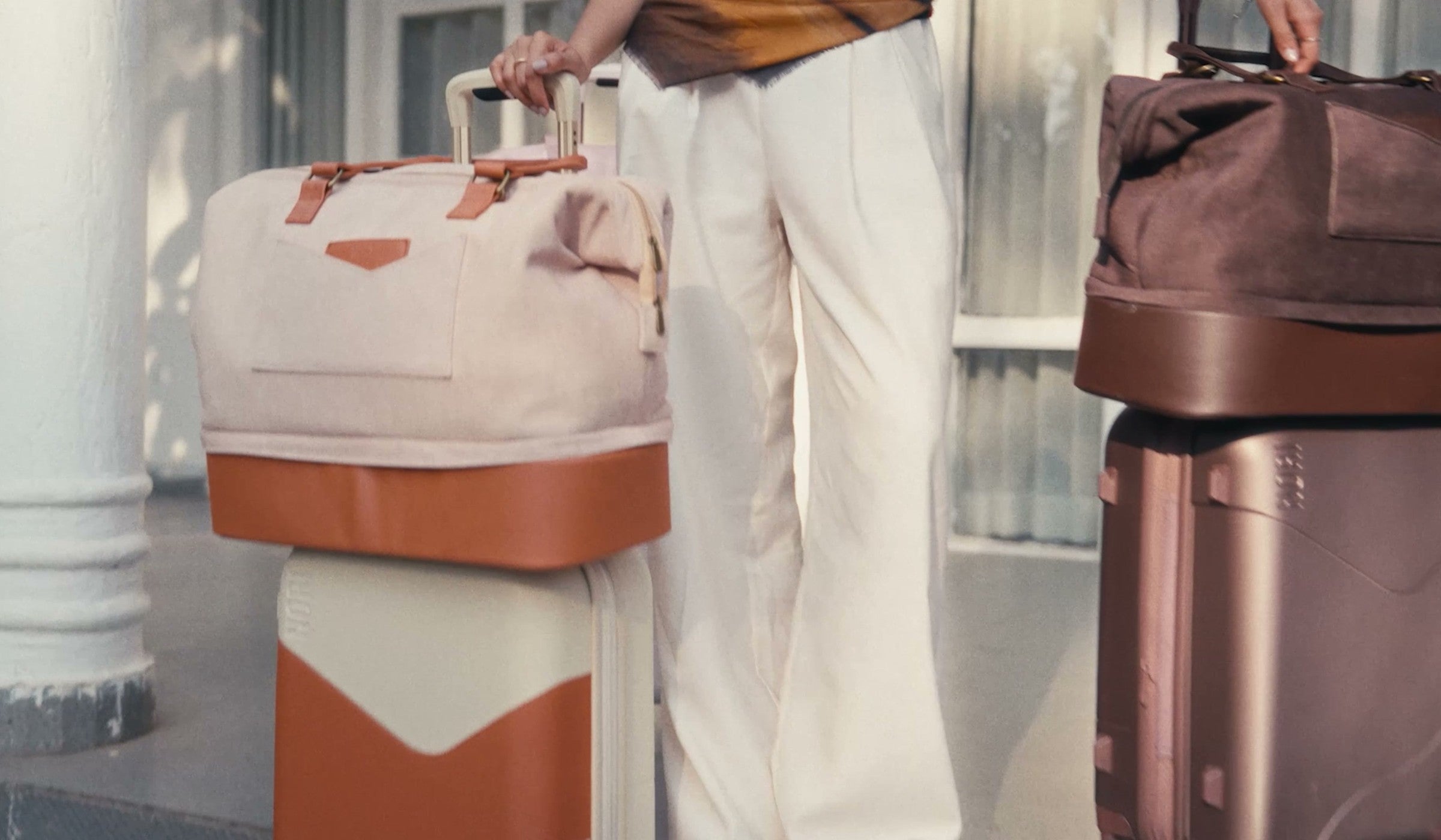 The bag that nevergoes in the hold.