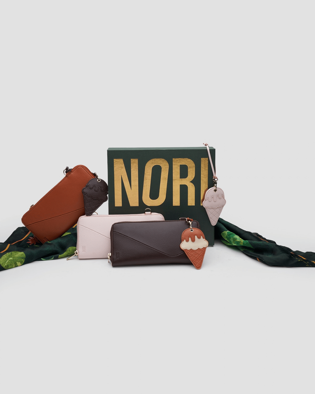 The Gift Box - Jewliet, Scarf & Softie